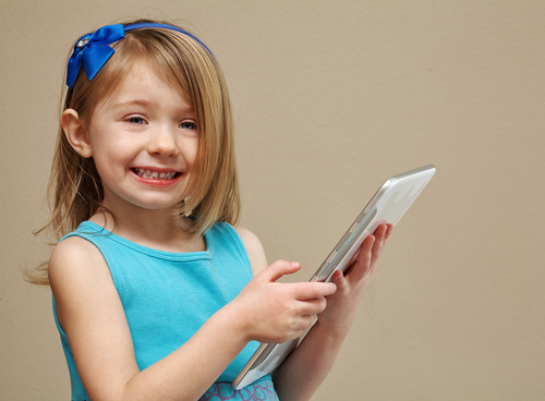 Study: Kids Play With Tablets More Than Toys