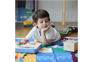 The Cubetto Coding Playset Teaches Kids About Coding The Cubetto Coding Playset Teaches Kids About Coding