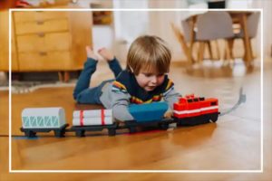 LoCoMoGo Train Coding Toy LoCoMoGo Train Coding Toy