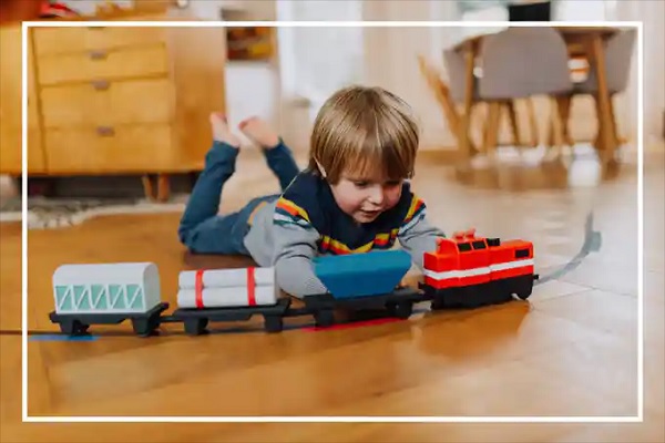 LoCoMoGo Train Coding Toy