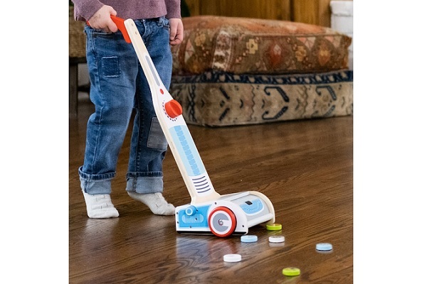 Watch Me Clean! Magical Vacuum